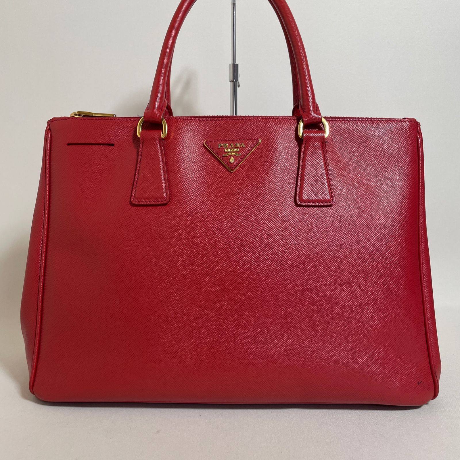 2602-87｜プラダ トートバッグ サフィアーノレザー レッド - メルカリ