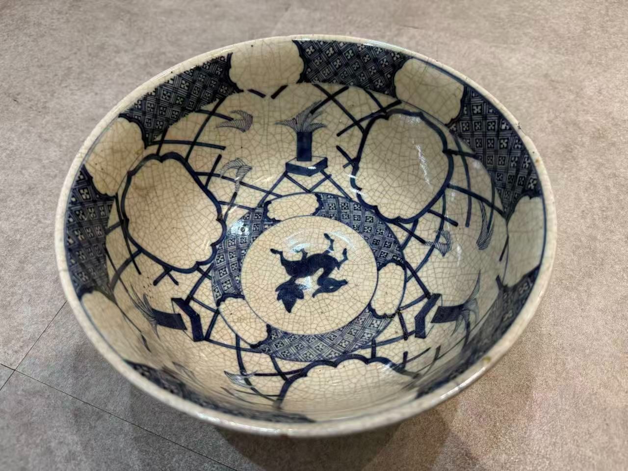 古伊万里】染付 麒麟文 大鉢 網目文 飾り鉢 時代物 骨董 古美術 - メルカリ