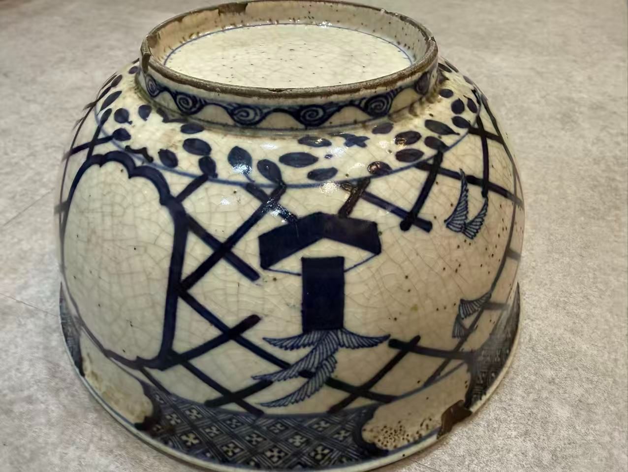 古伊万里】染付 麒麟文 大鉢 網目文 飾り鉢 時代物 骨董 古美術 - メルカリ