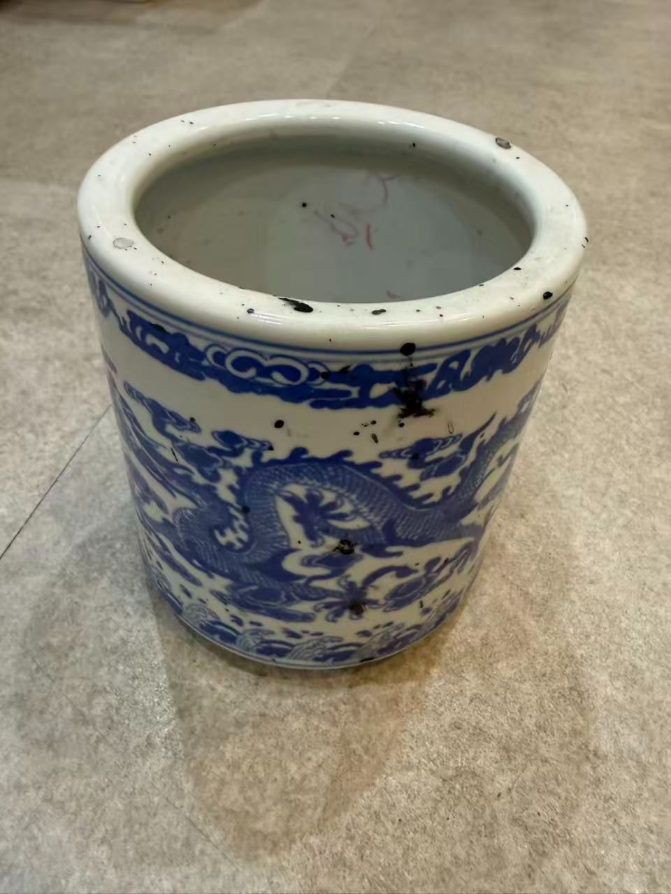 大清乾隆年製】青花雲龍文香炉 筆筒 染付 龍紋 時代物 骨董 唐物