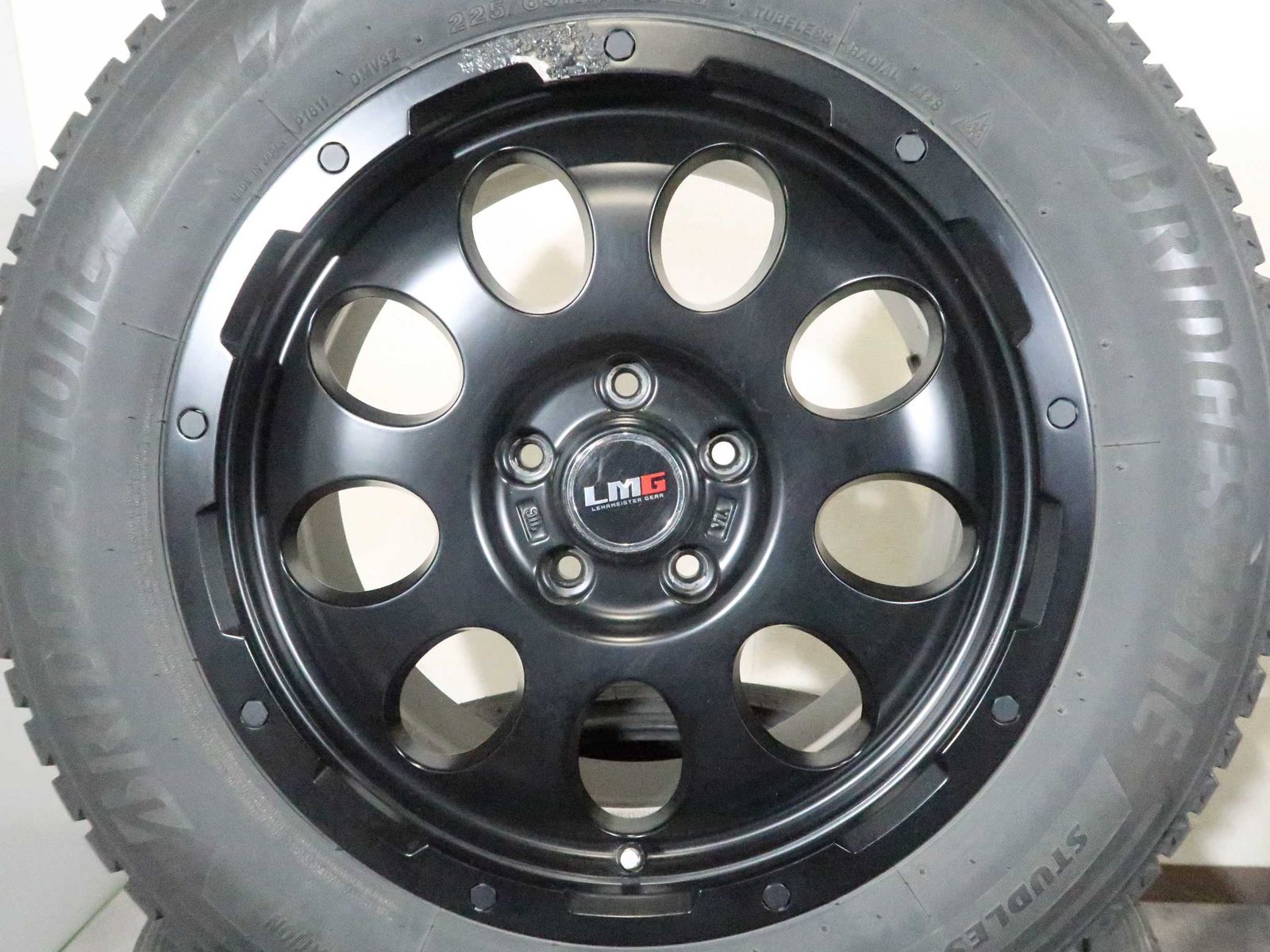 ハリアー RAV4 CX-5 アウトバック 等 4本 LMG CS-8 17インチ 7.5J +42