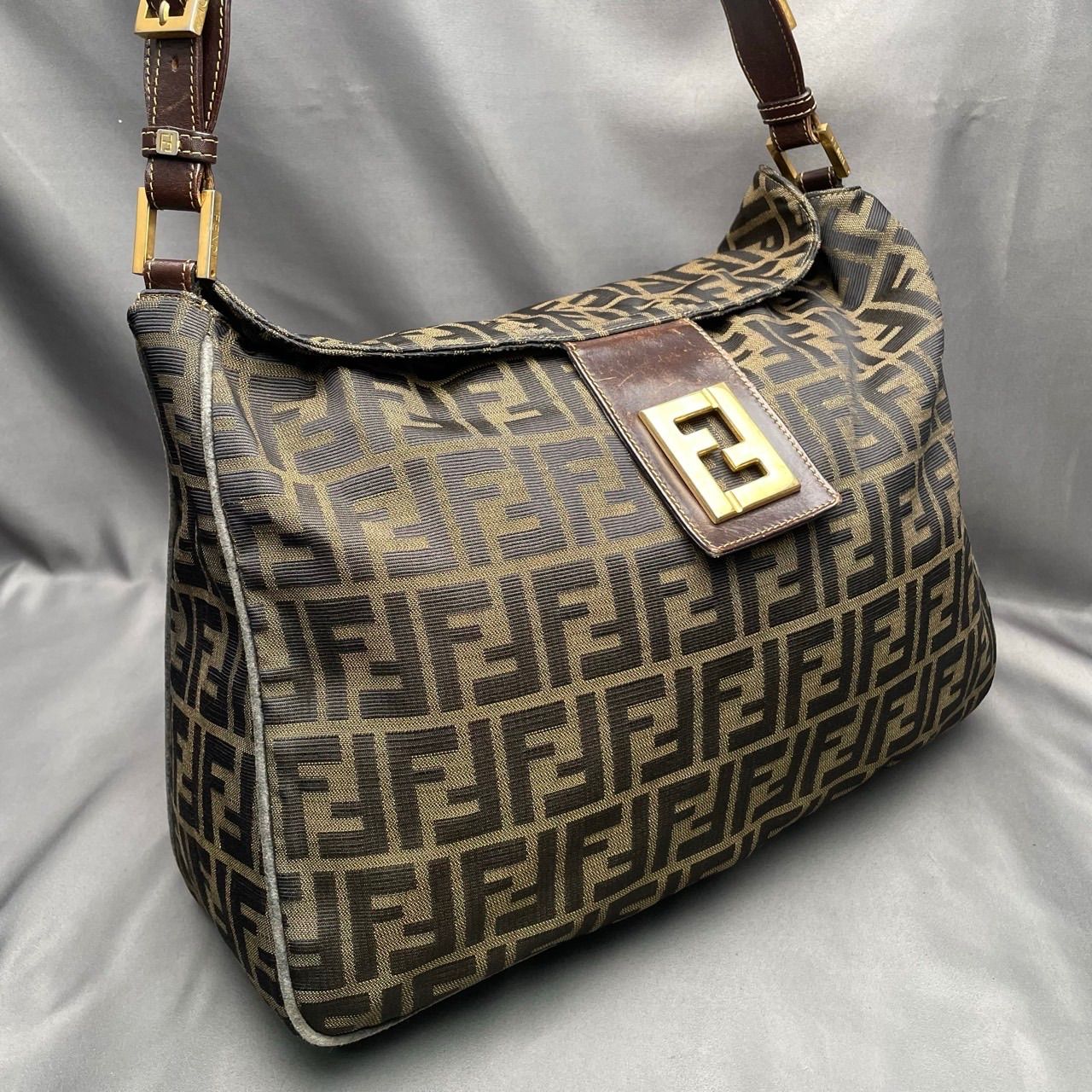 FENDI フェンディズッカ柄マンマバケット 【公式通販】