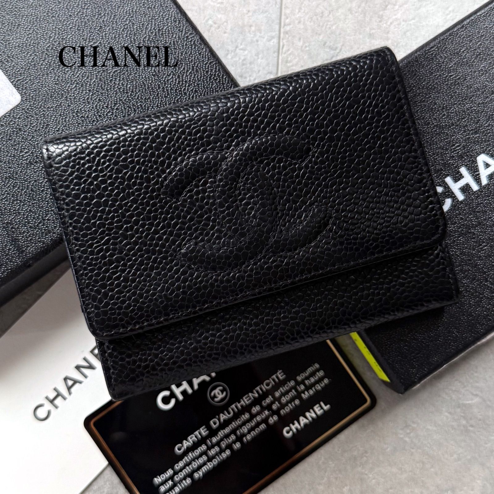 CHANEL シャネル キャビアスキン タイムレスCC ココマーク 二つ折り 