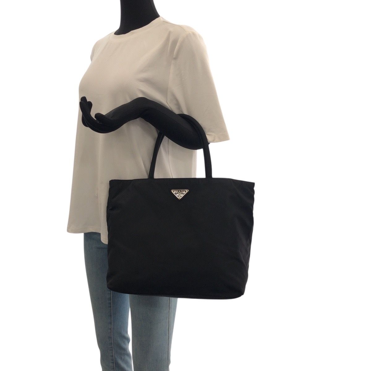 美品 PRADA プラダ テスート 三角ロゴプレート三角 ブラック 黒