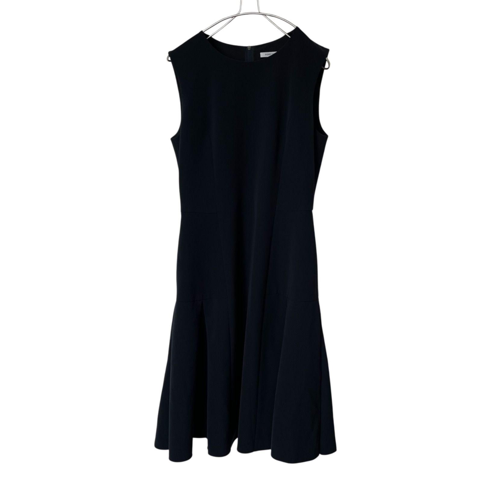 美品】FOXEY NEW YORK フォクシーニューヨーク ノースリーブ 美品】FOXEY NEW YORK フォクシーニューヨーク ノースリーブ