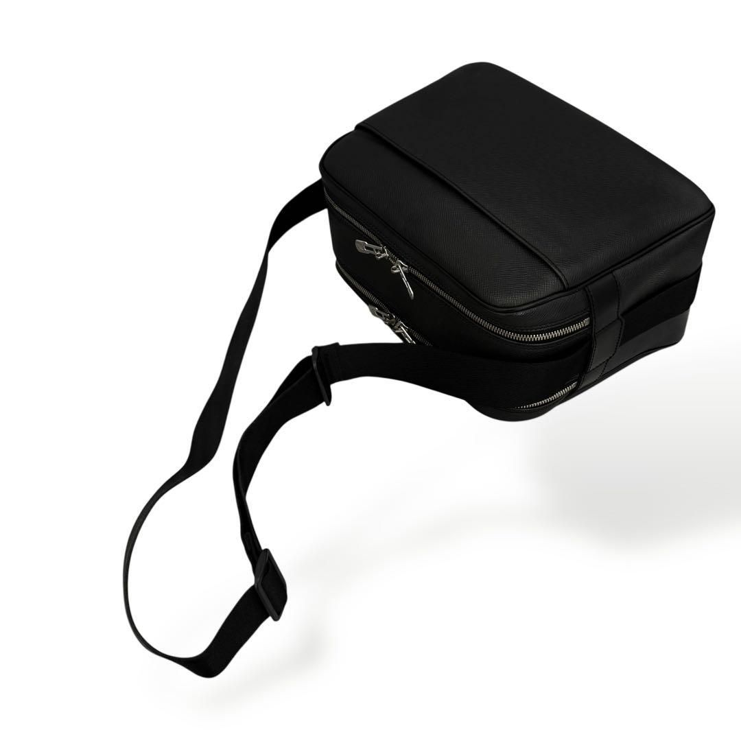 超極美品 LOUIS VUITTON ルイヴィトン タイガ リポーター ショルダー