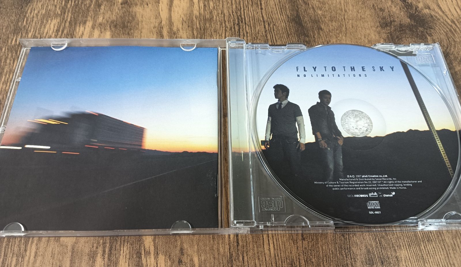 CD 韓国 Fly to the Sky No Limitations - メルカリ