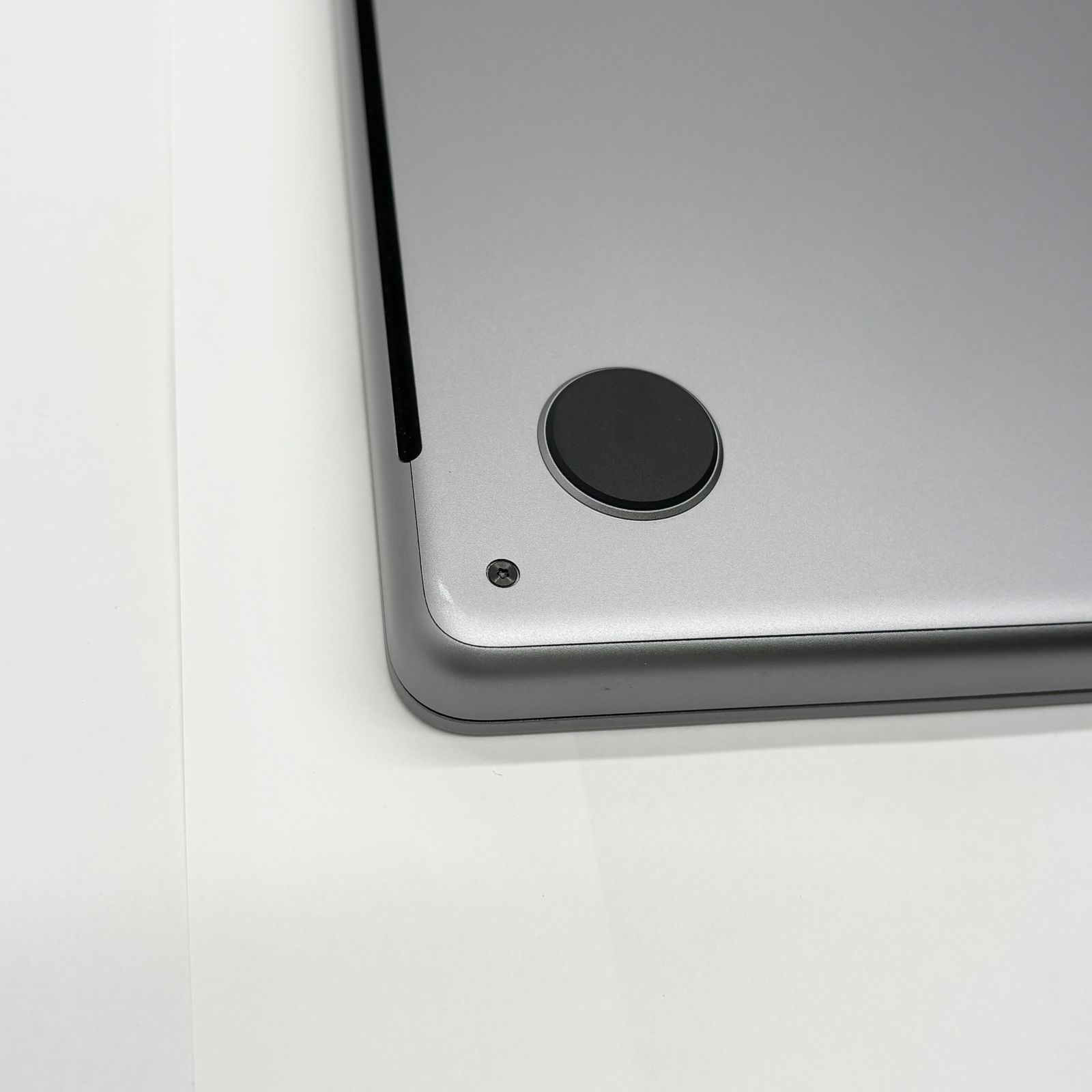 MacBook Pro 14