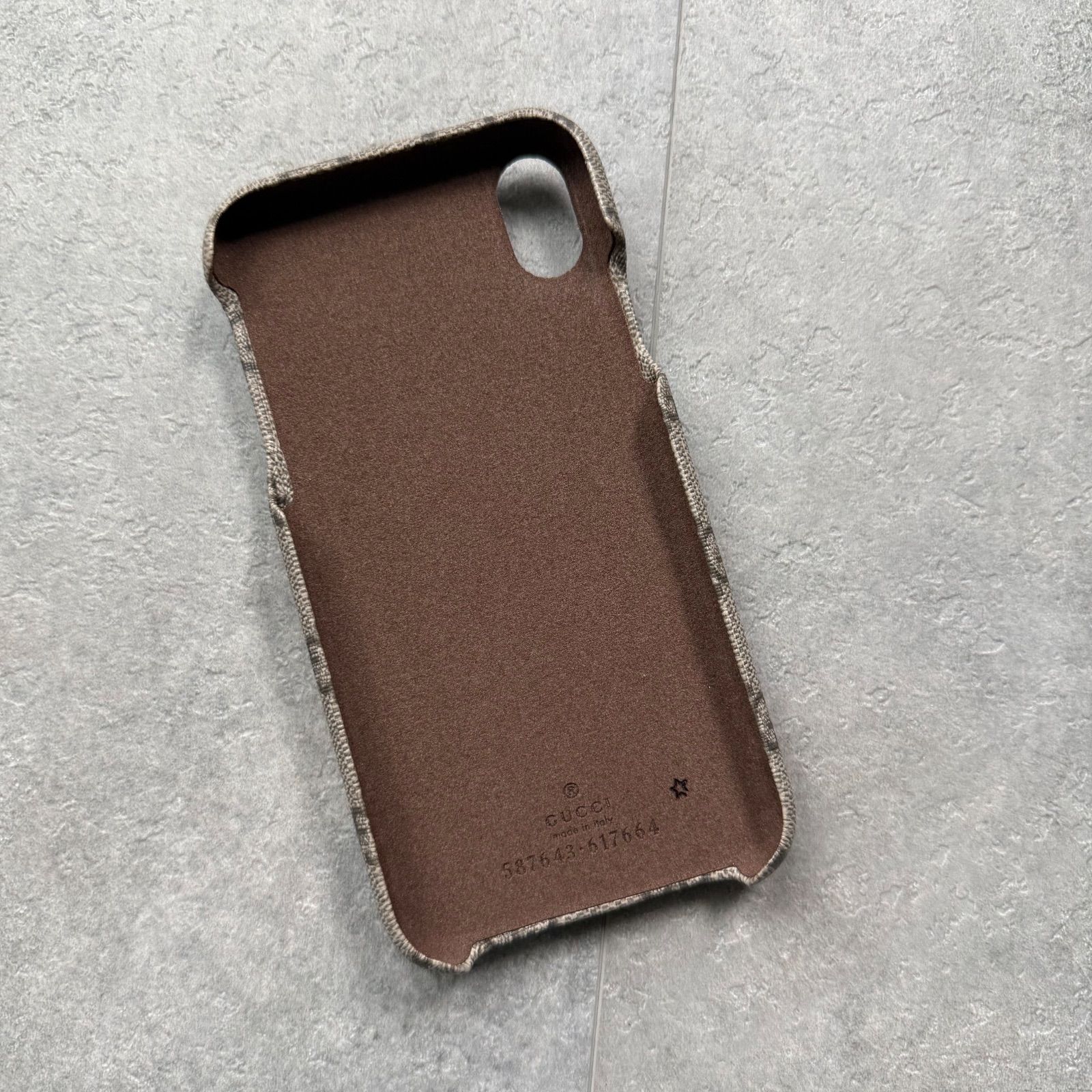 未使用 GUCCI iPhoneXRケース GG インターロッキング - メルカリ