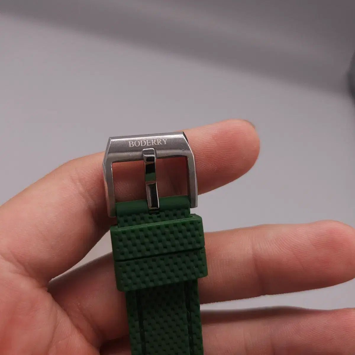 ボーダーLEE氏タートルダイバー時計