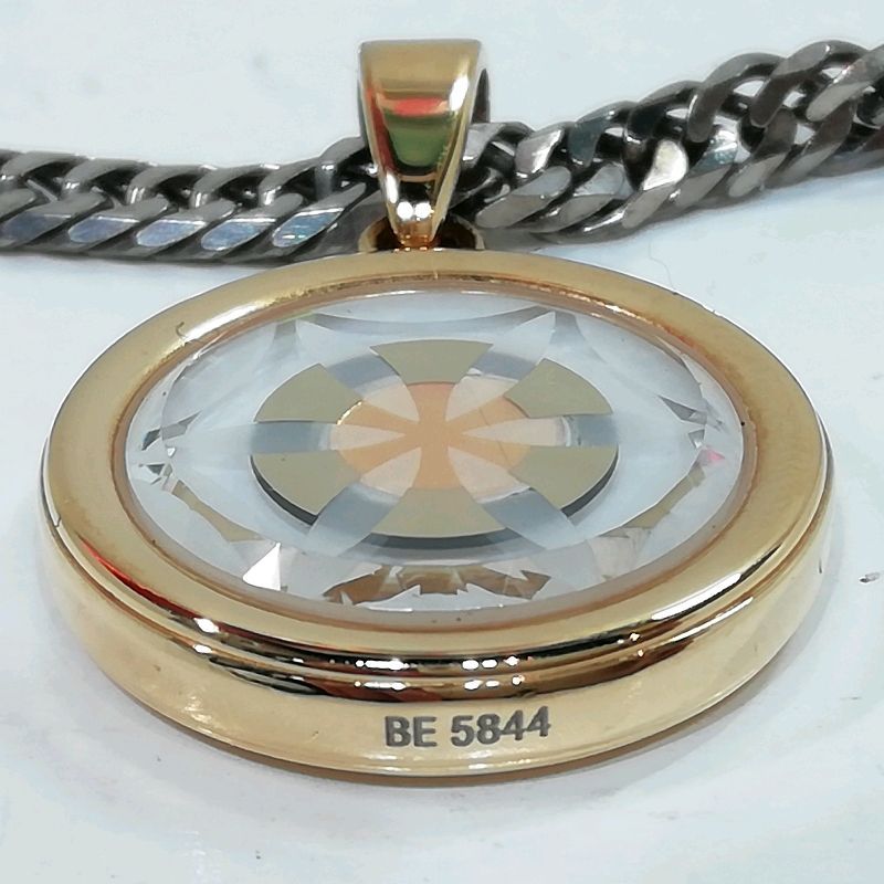 中古】NANO VIBE ナノバイブ ネックレス 喜平6面 - メルカリ