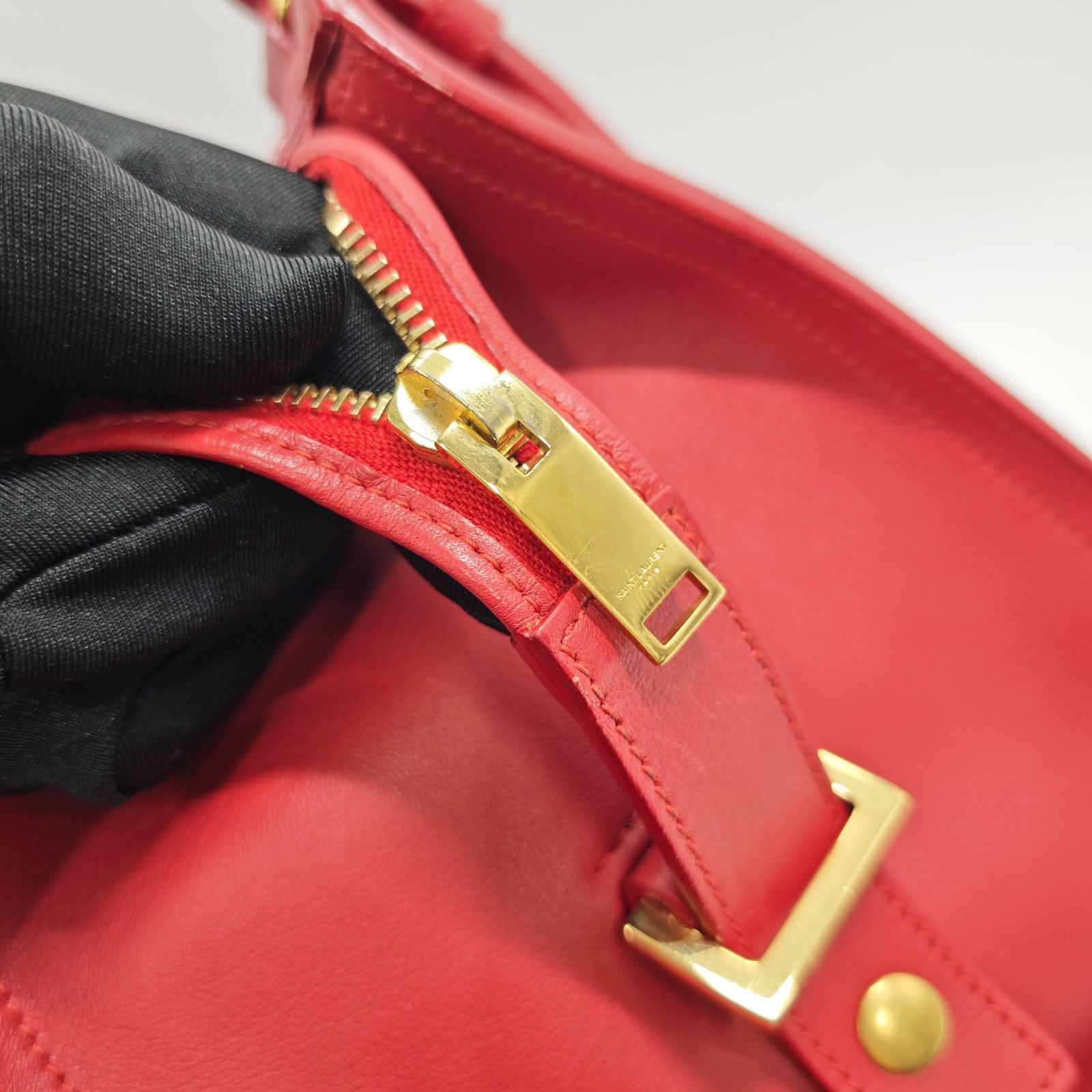 中古】YSL イヴ・サンローラン ベイビーカバス - メルカリ