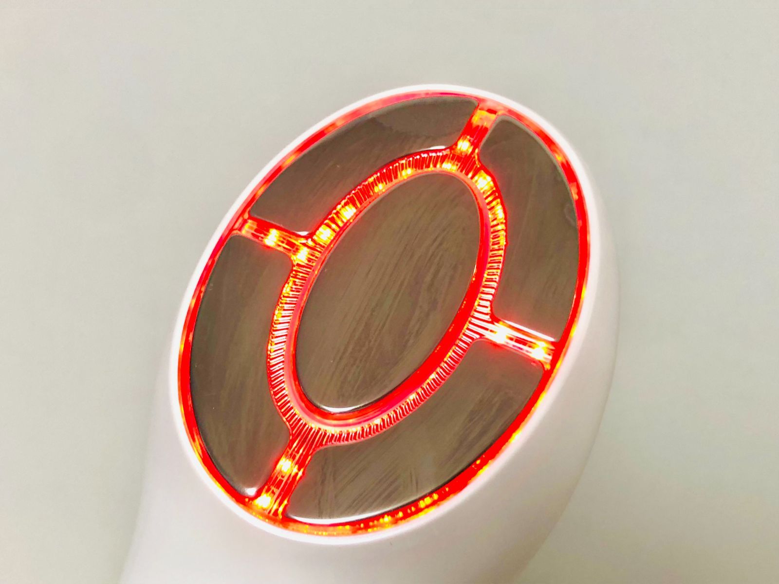 MEラボン ME La boum IKKOさんプロデュース 美顔器 - メルカリ