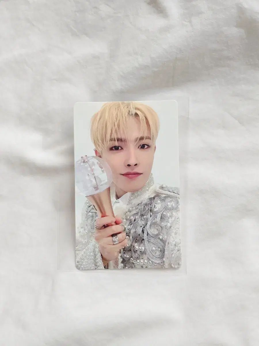 ATEEZ（エイティーズ・アチズ）コンサート THE SOUND CHECK トレカ