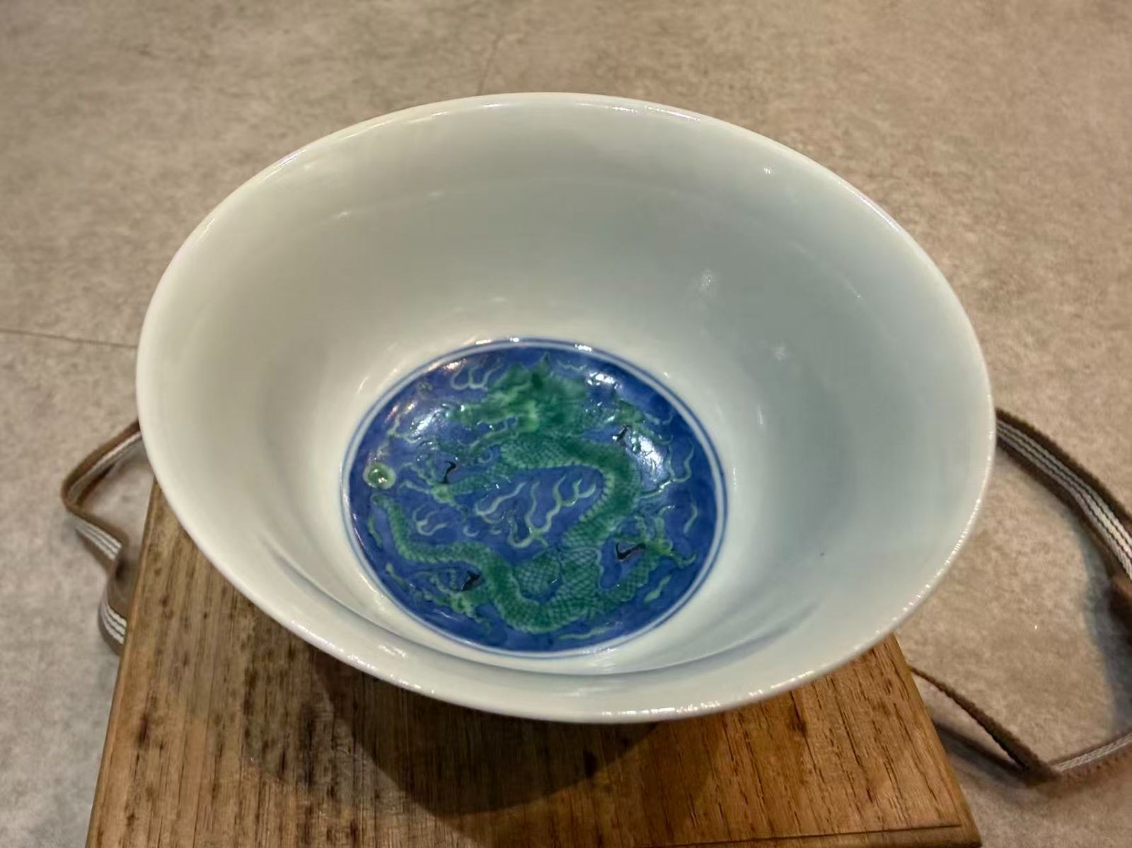 大清康熙年製款 青花緑彩龍紋碗 木箱付 - メルカリ