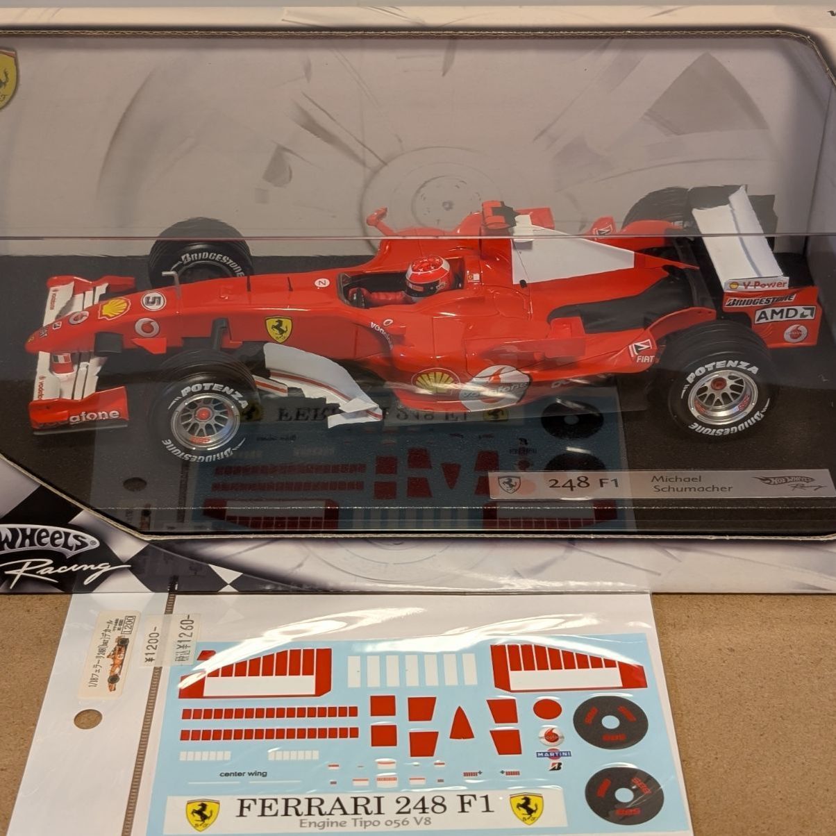 F1 フェラーリ 248 F1 ミハエル シューマッハ ケース ミニチャンプス