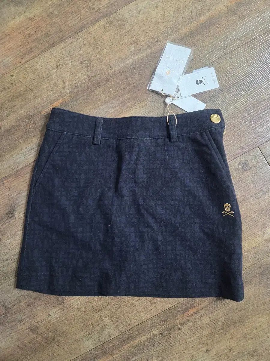 MARK & LONA マークアンドロナ ゴルフ スカート 64 - メルカリ