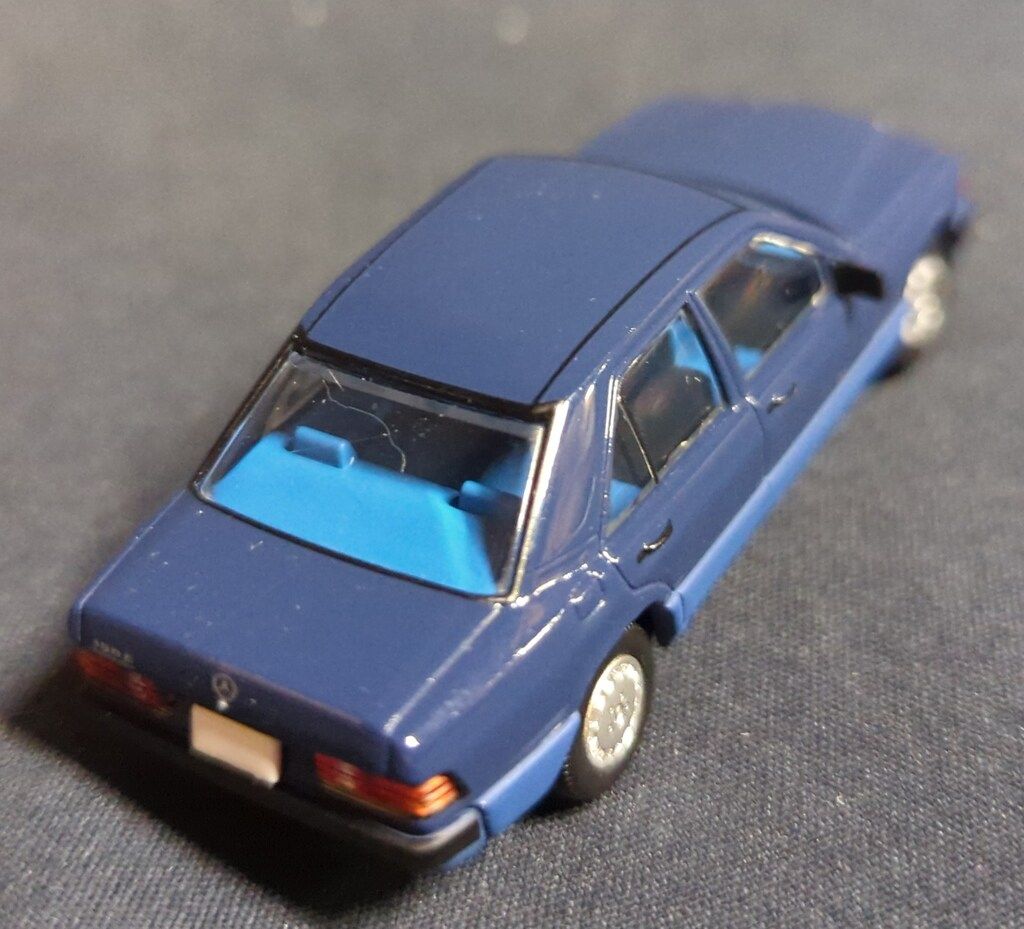 TOMICA LIMITED VINTAGE NEO メルセデスベンツ 190E TOMICA LIMITED
