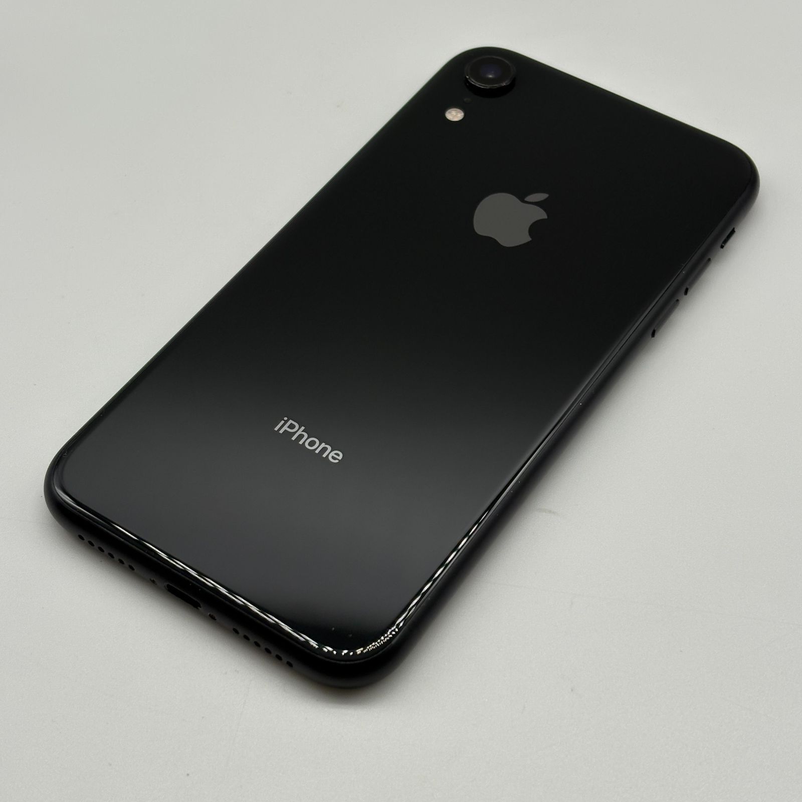 iPhoneXR 64GB SIMロック解除済 au ブラック - メルカリ