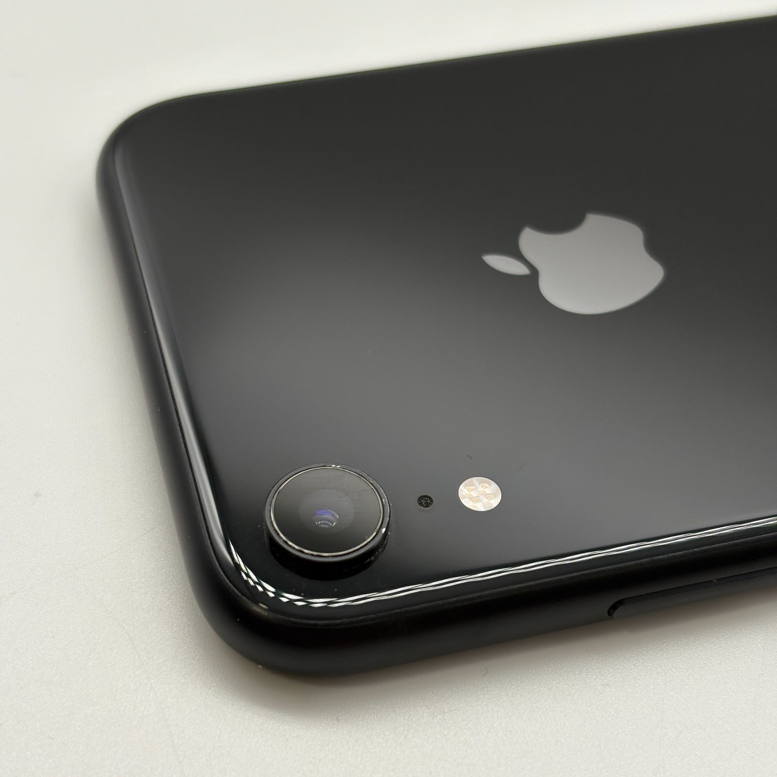 iPhoneXR 64GB SIMロック解除済 au ブラック - メルカリ