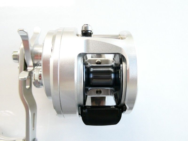 シマノ 13オシアカルカッタ 301HG (03-9303150002) - メルカリ