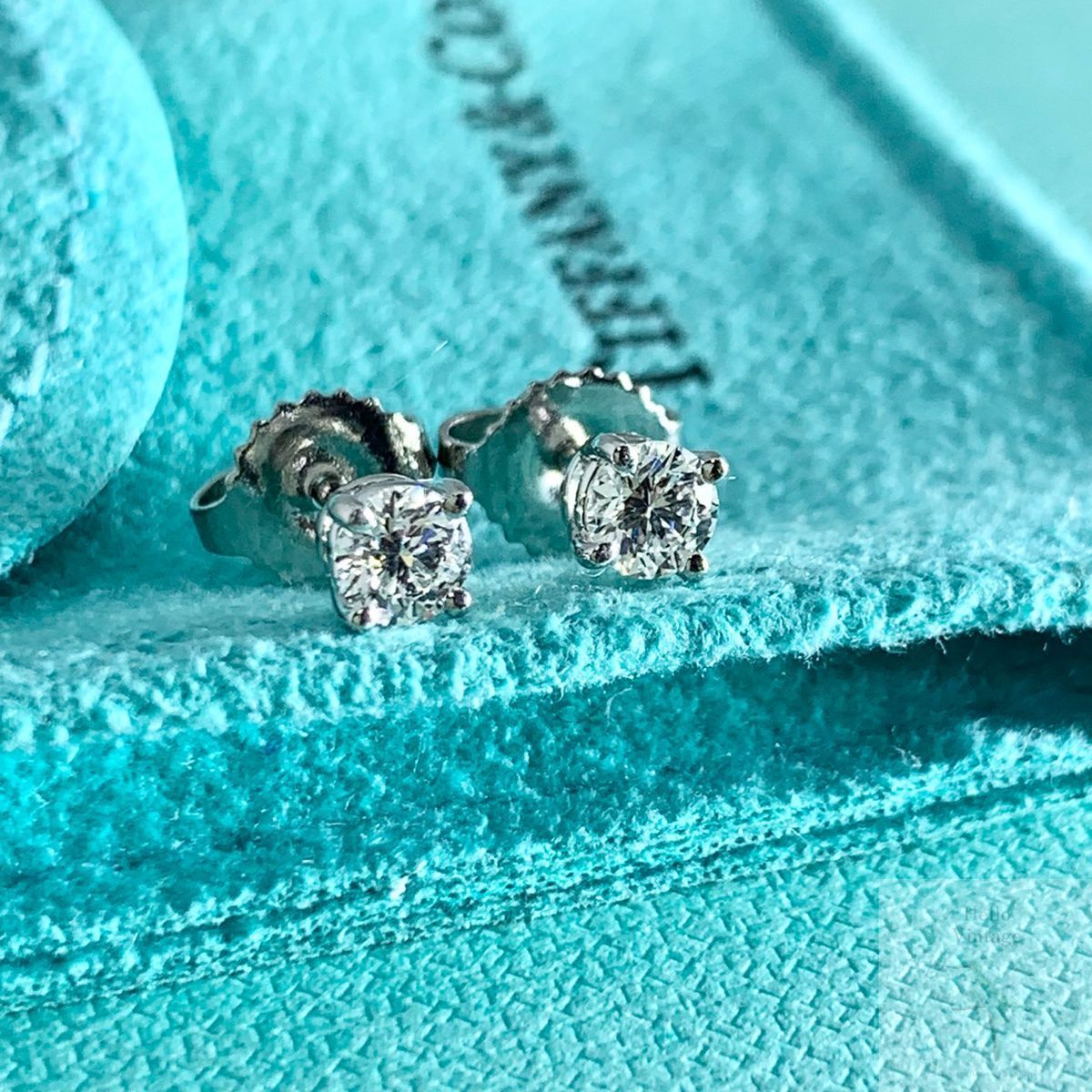 ティファニー 3.6mm ソリティア プラチナ ダイヤモンド ピアス ZC5e