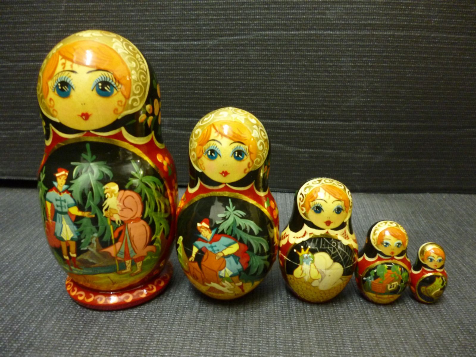 中古品 ロシア 14cm マトリョーシカ 5個セット 民芸品 お土産 - メルカリ