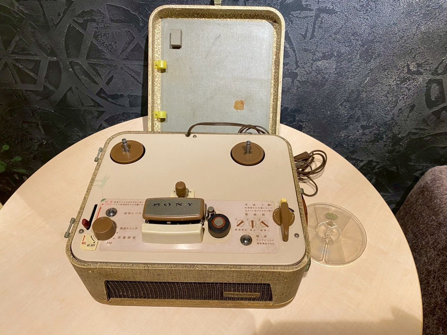 ジャンク】SONY テープレコーダー 昭和レトロ オーディオ ビンテージ