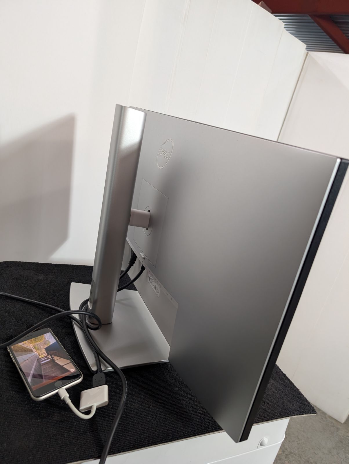 DELL U2723QE 4K USB-C給電モニター- メルカリ