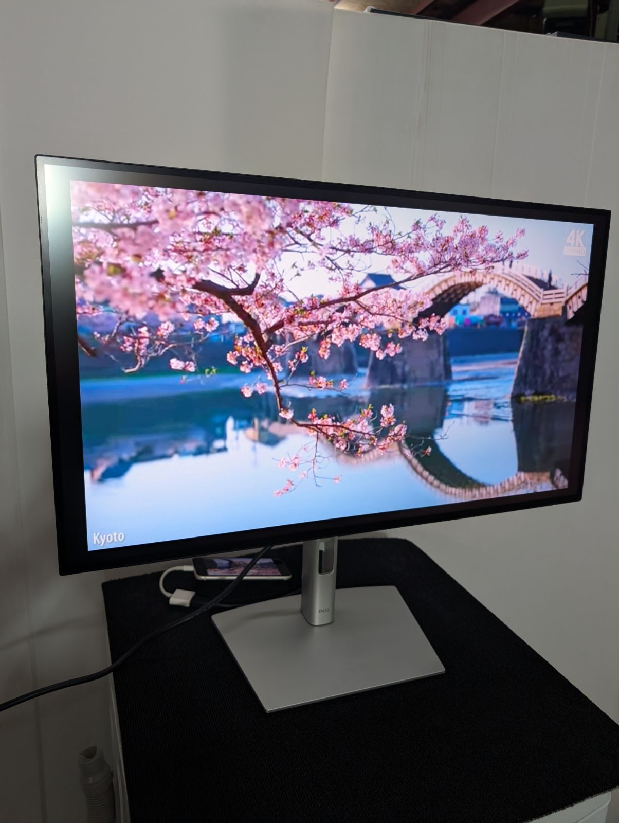 DELL U2723QE 4K USB-C給電モニター- メルカリ