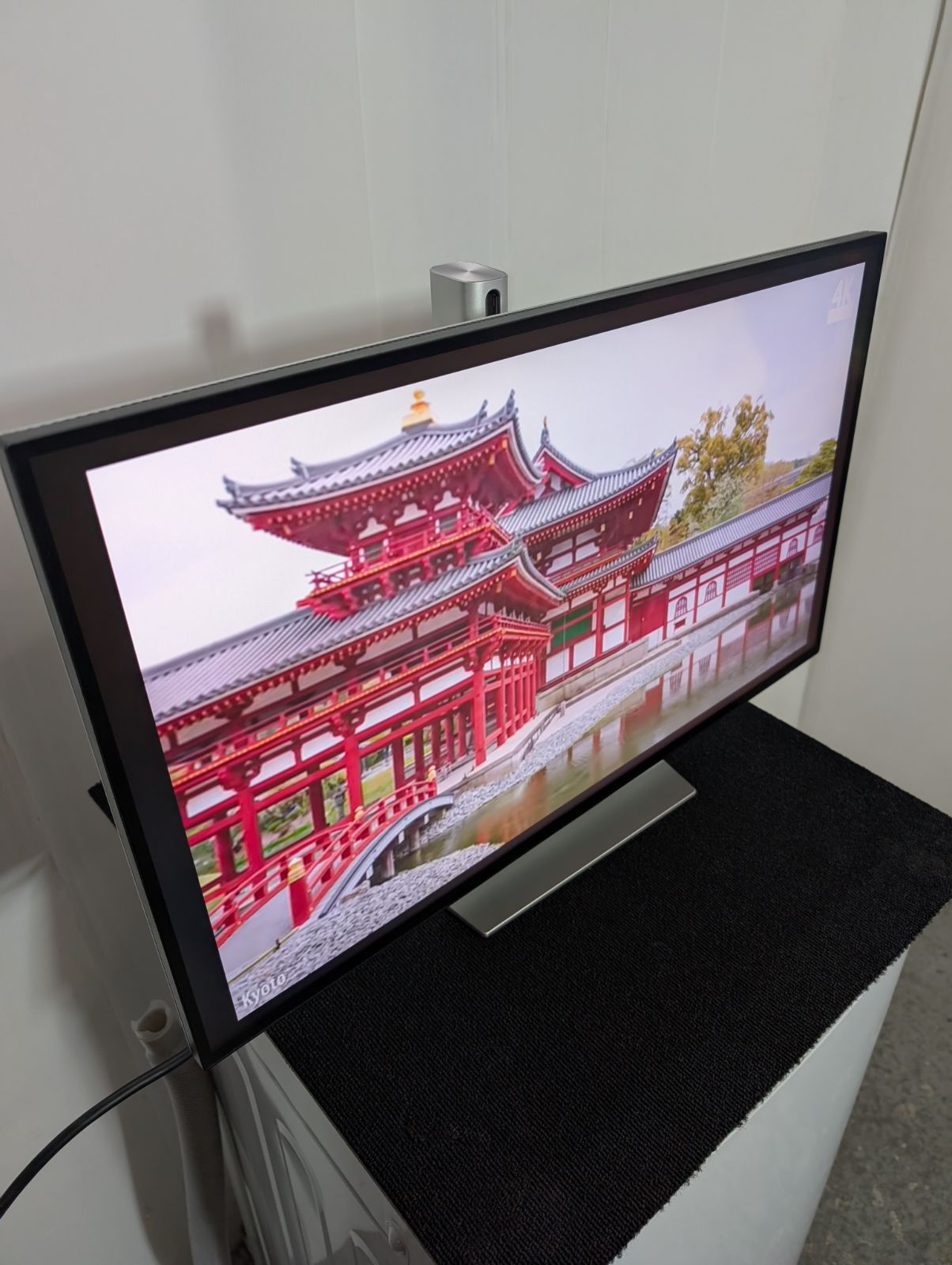 DELL U2723QE 4K USB-C給電モニター- メルカリ