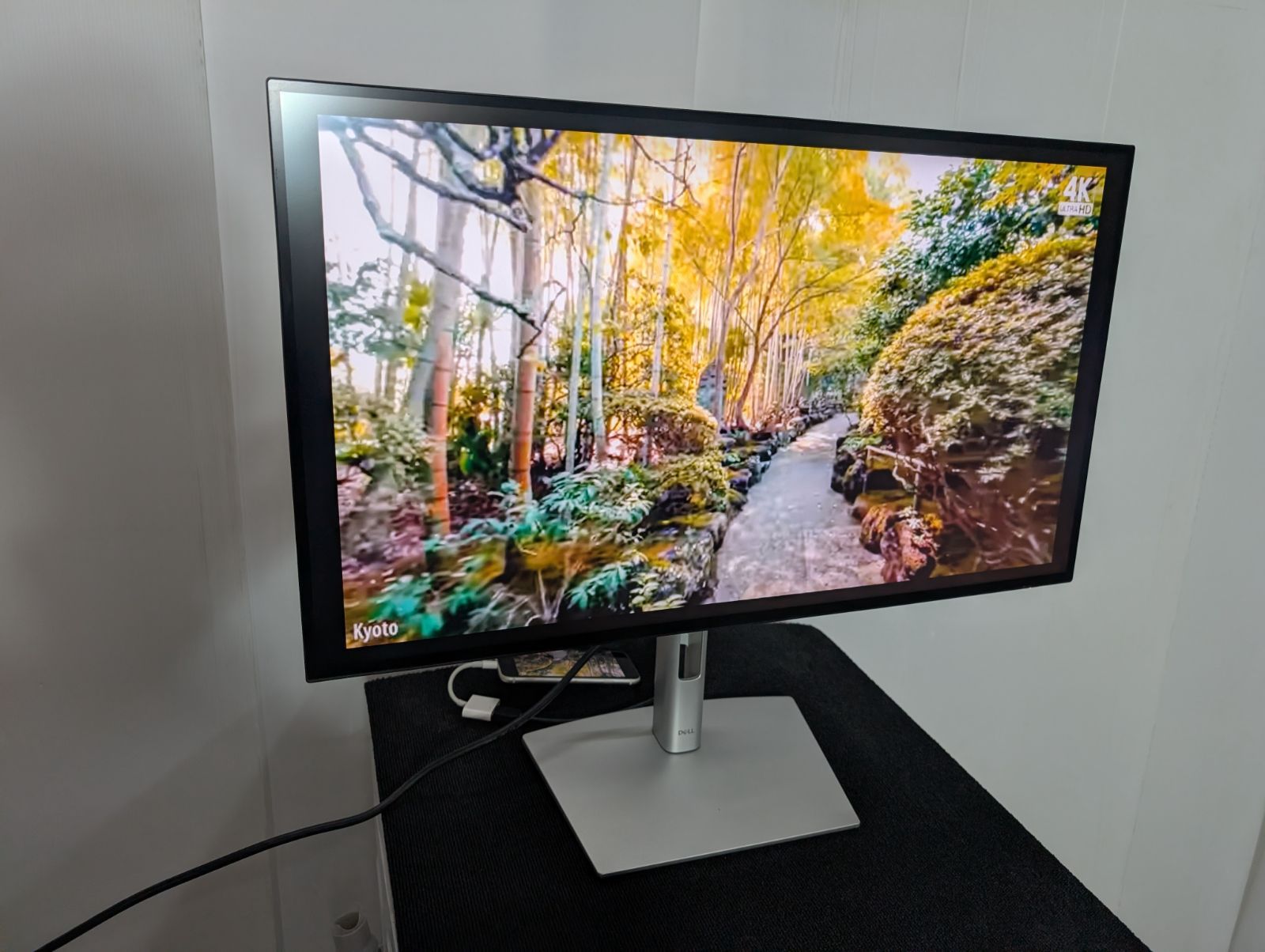 DELL U2723QE 4K USB-C給電モニター- メルカリ