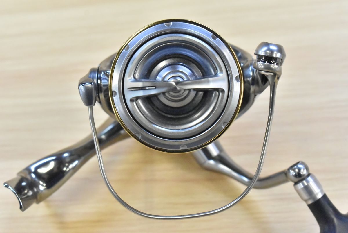 シマノ 18 ステラ 4000MHG スピニングリール SHIMANO STELLA サーフ