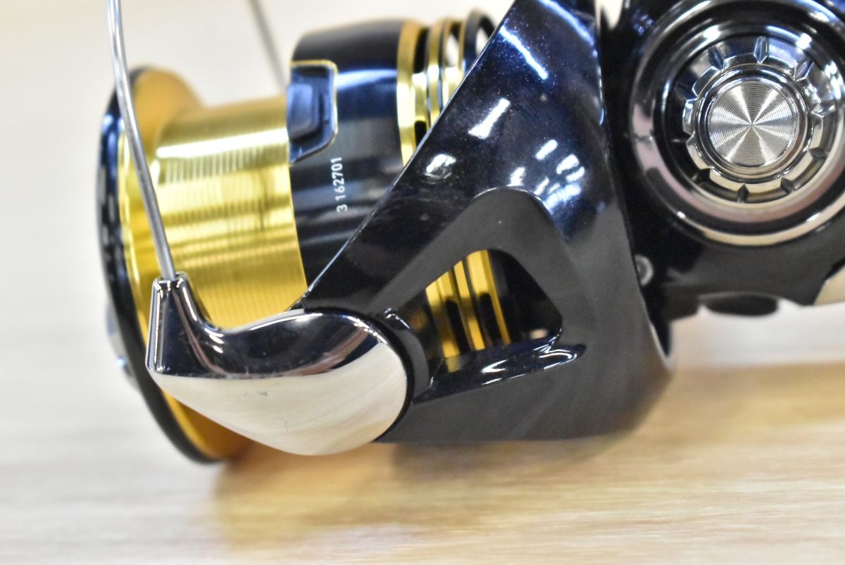 ダイワ 23 レガリス LT4000-CXH DAIWA Legalis スピニングリール