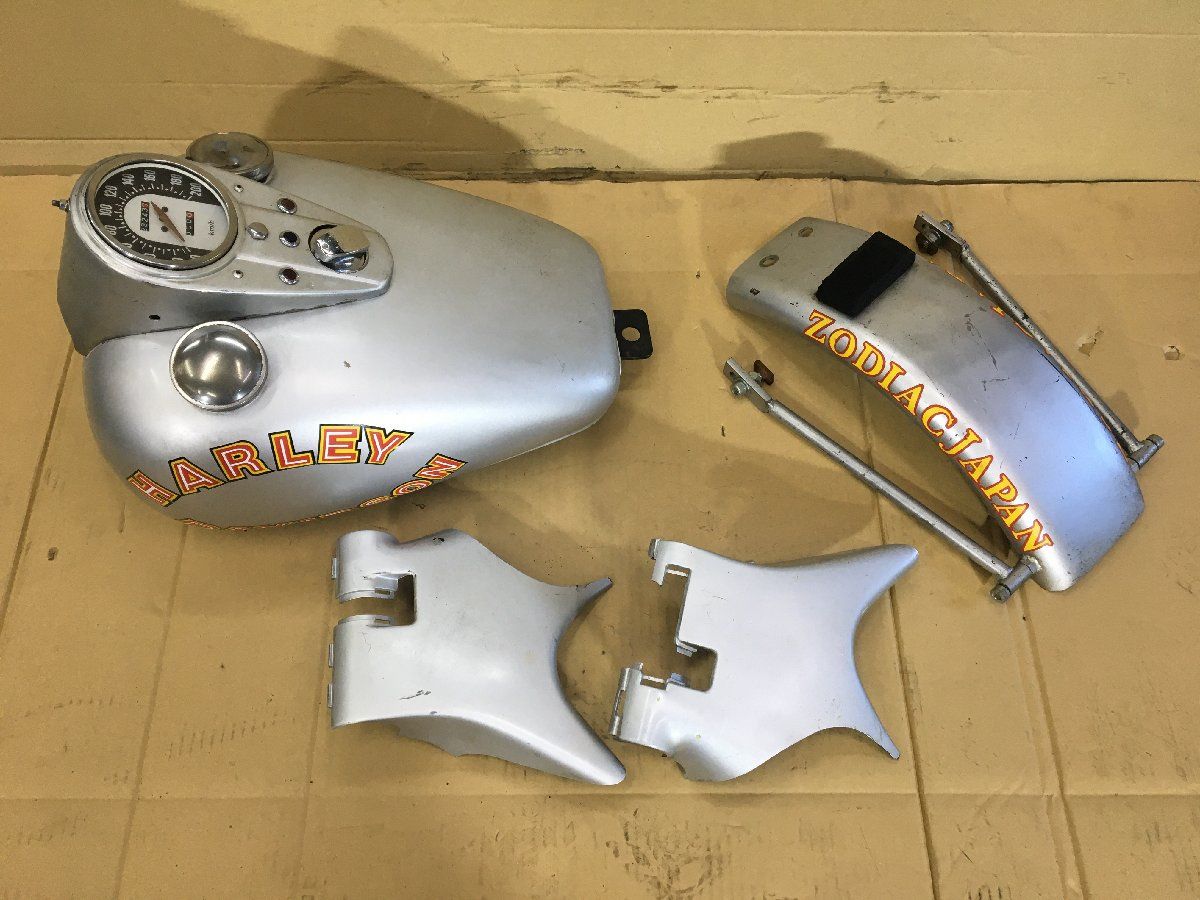 スティード400 VLX NC26 外装セット マルボロマン仕様 タンク メーター