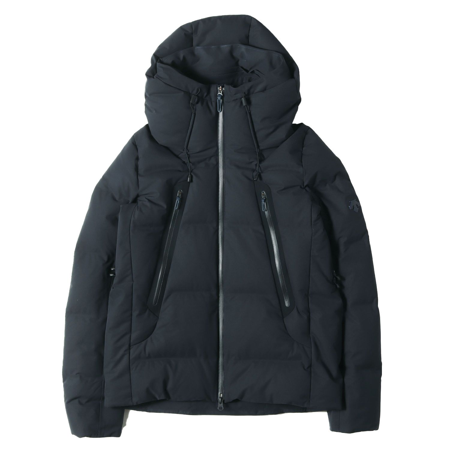 DESCENTE デサント ジャケット ネイビー 紺 サイズ:M | 水沢ダウン ハイネック ポリ ダウン ジャケット MOUNTAINEER DAMQGK30U | ALLTERRAIN 上着 アウター ブルゾン【メンズ】【中古】 DESCENTE デサント ジャケット ネイビー 紺 サイズ:M | 水沢ダウン