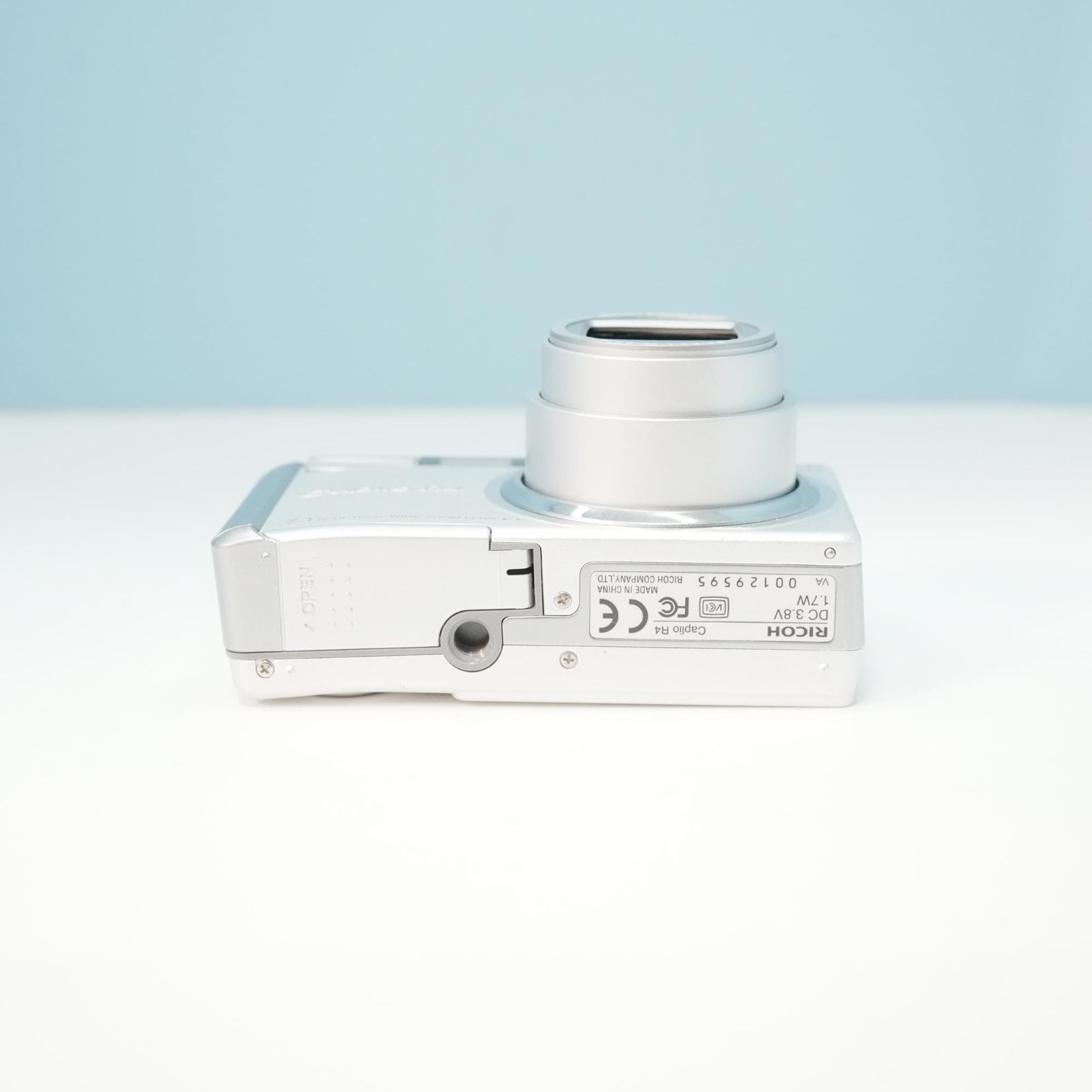 RICOH Caplio R4 デジカメ スマホ転送OK フルセット 美品 a5956 - メルカリ