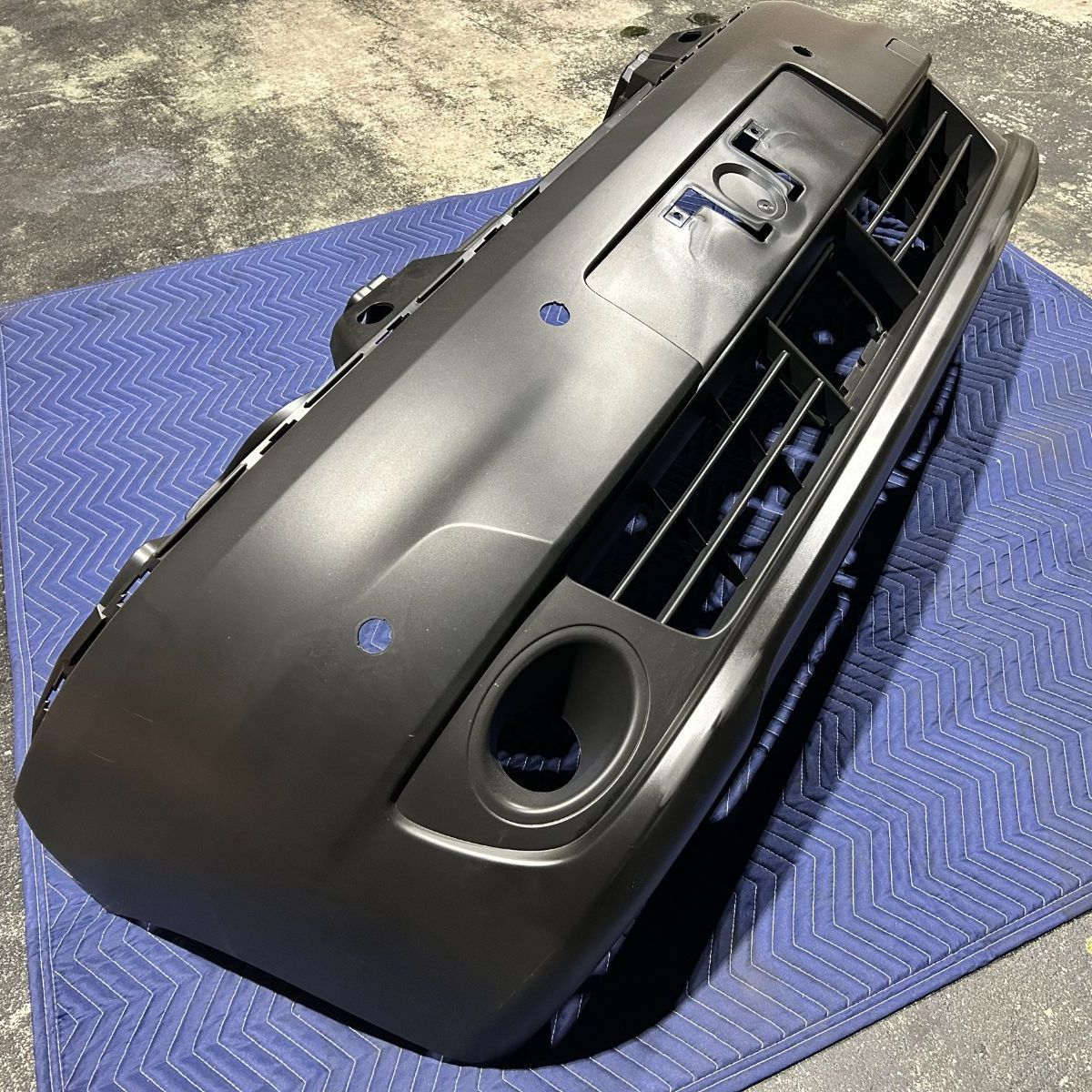 引き取り限定】NV200 バネット 純正フロントバンパー 素地 - メルカリ