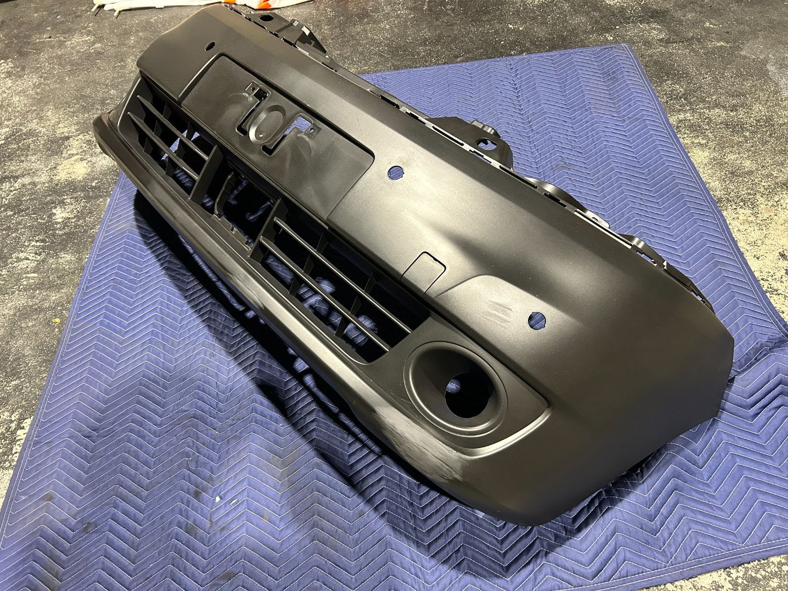 引き取り限定】NV200 バネット 純正フロントバンパー 素地 - メルカリ