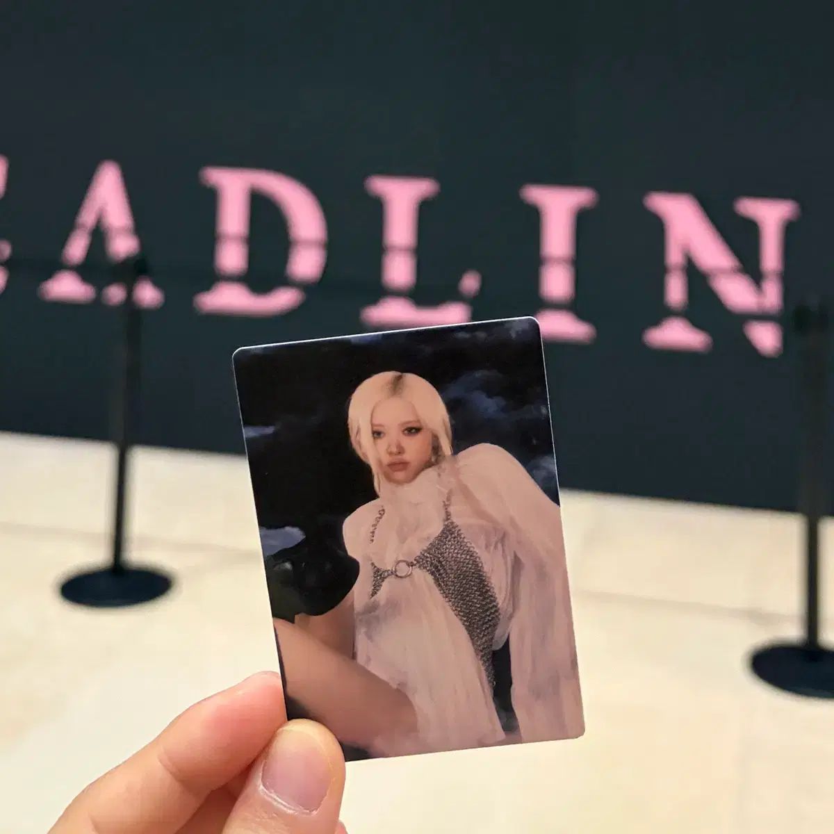 国立中央博物館 BLACKPINK ロゼ トレカ - メルカリ