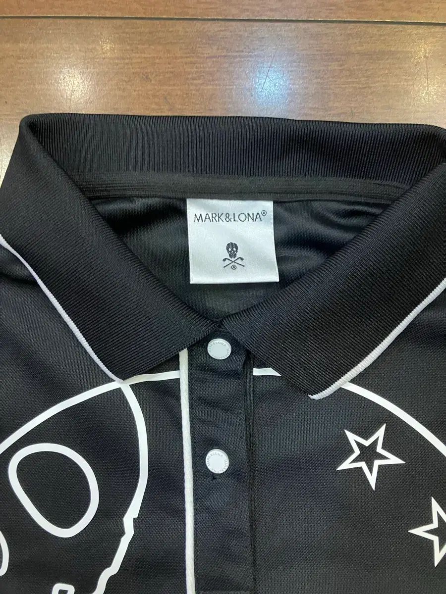 MARK & LONA マークアンドロナ 半袖Tシャツ - メルカリ