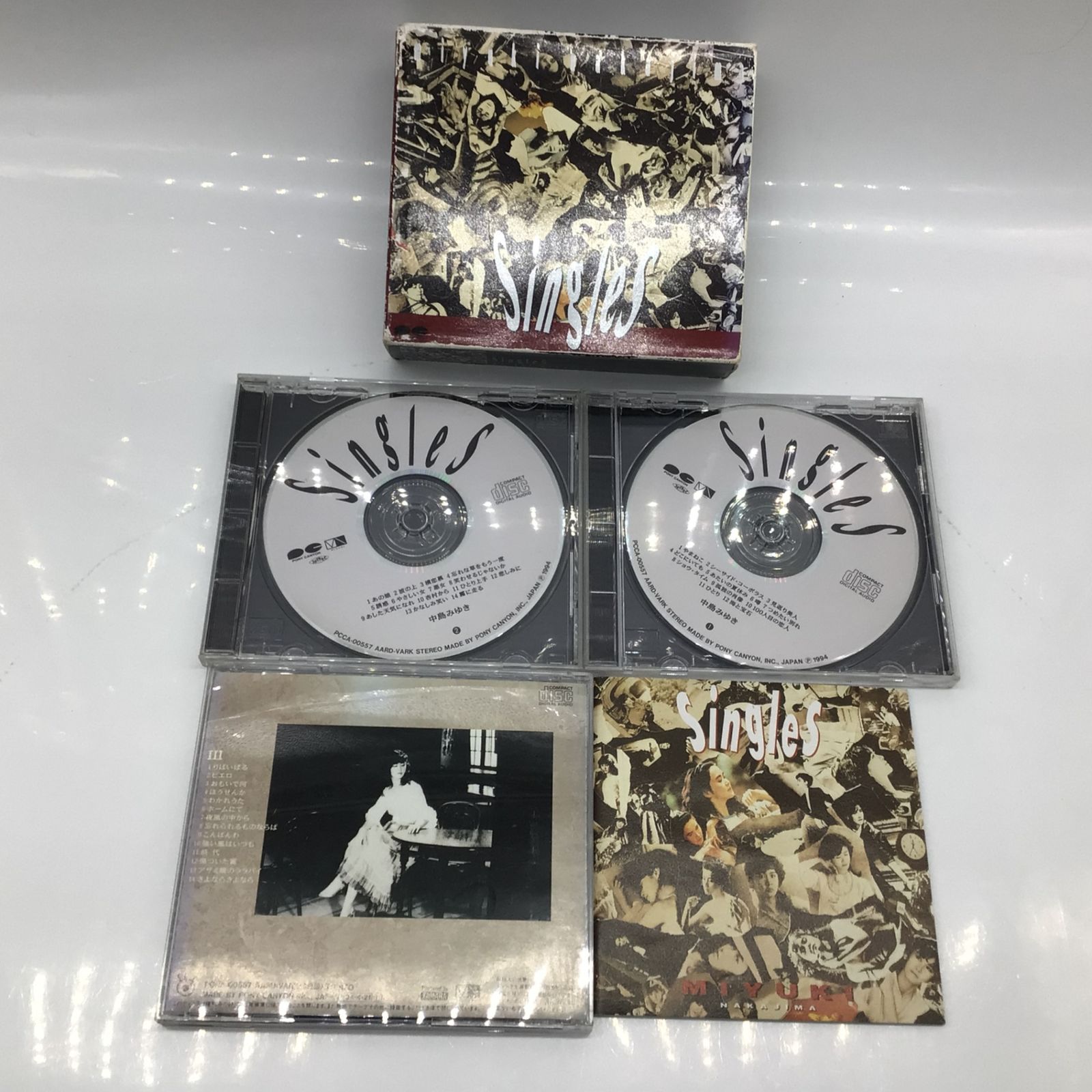 3027 中島みゆき Singles 3CD CD3枚組 全44Pブックレット付