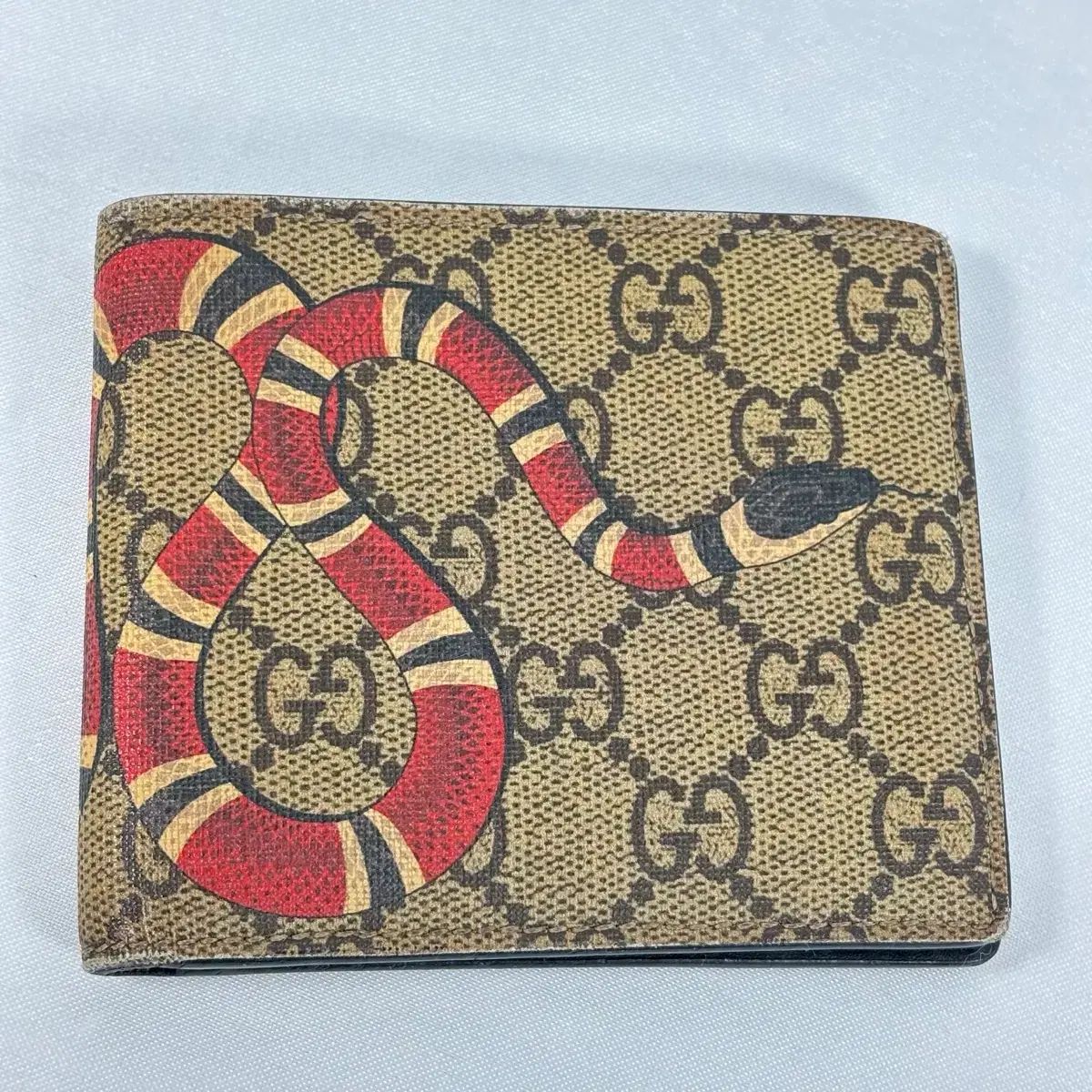 正規品) GUCCI グッチ キングスネーク 二つ折り財布 - メルカリ