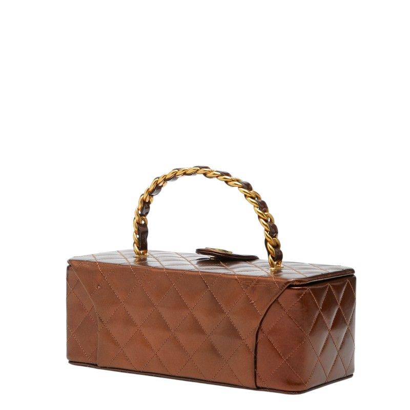 シャネル ココマーク マトラッセ バニティバッグ チェーン