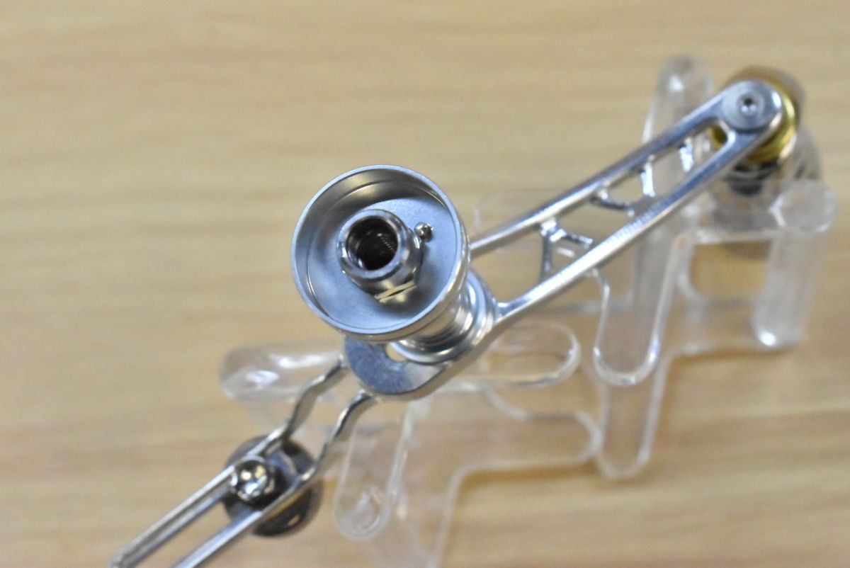 リブレ ユニオン 45-51 ダイワ用 ハンドルノブ 付き LIVRE UNION