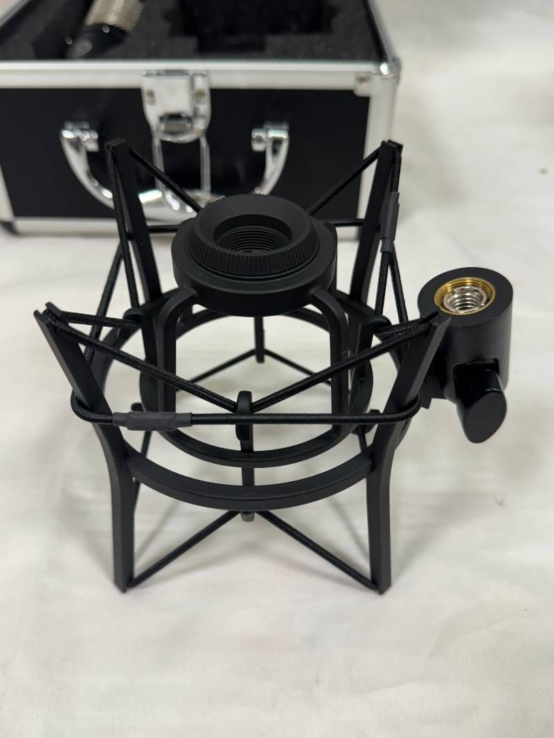 美品】アーカーゲー AKG コンデンサーマイク ショックマウント・専用