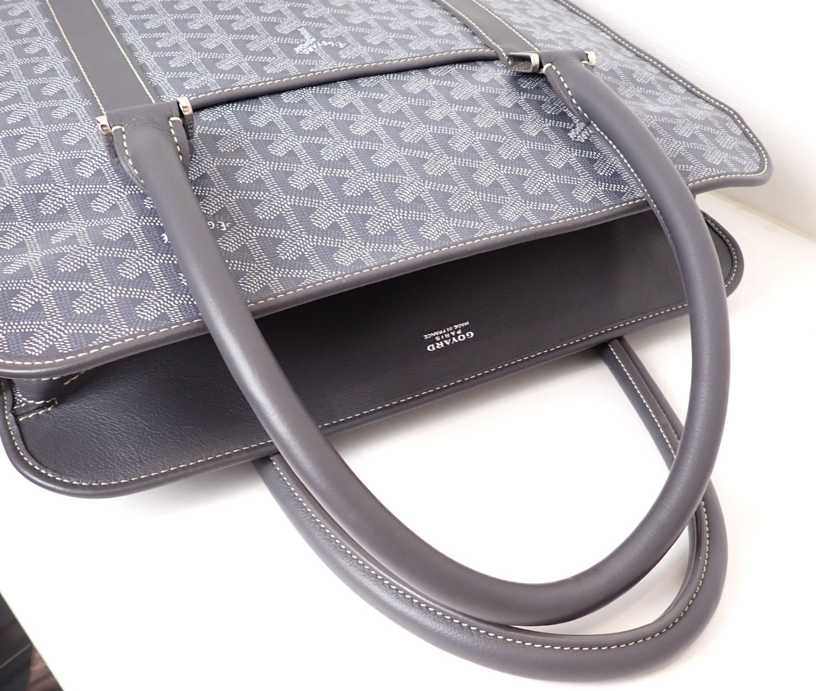 極美品⭐︎ 現行品　ゴヤール　ブルゴーニュ　トート　ハンド　ビジネス 楽天市場】GOYARD ゴヤール ブルゴーニュ トートバッグ ビジネスバッグ