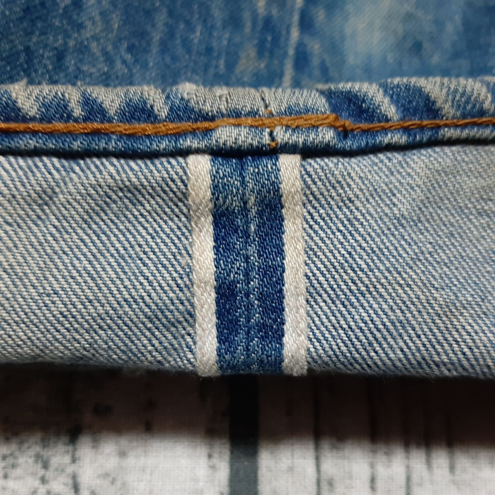 W34】81年製 赤耳 オリジナル Levi's 501 セルビッチ 黒カン 内股