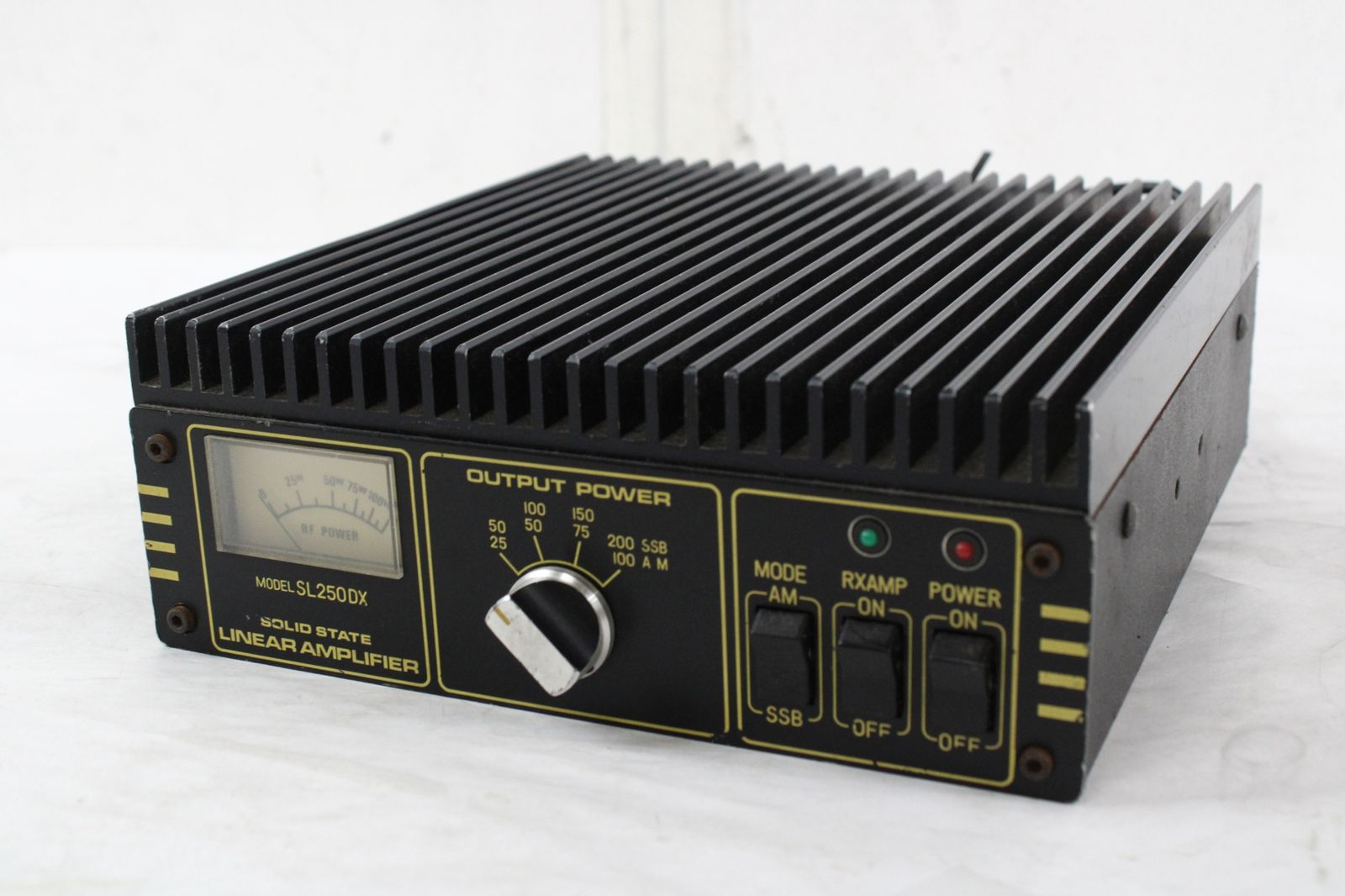 現状品 リニアアンプ SL250DX LINEAR AMPLIFIER アマチュア 無線機