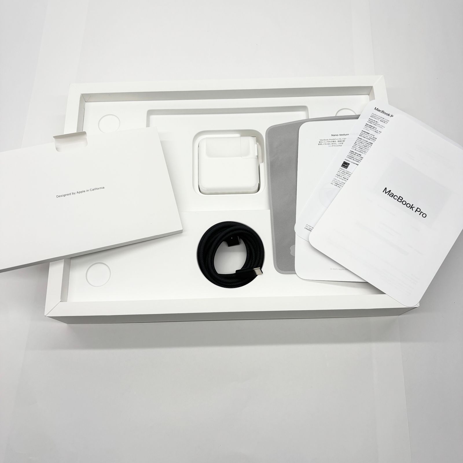 美品 Nano-texture MacBook Pro M5 14